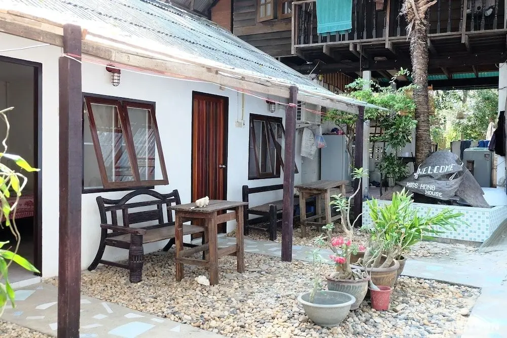 Miss Hong House - Öne Çıkan Resim