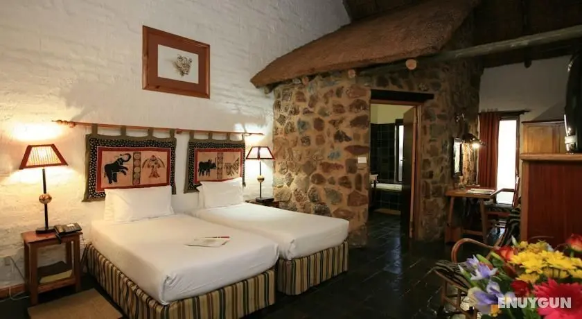 Misty Hills Country Hotel - Oda