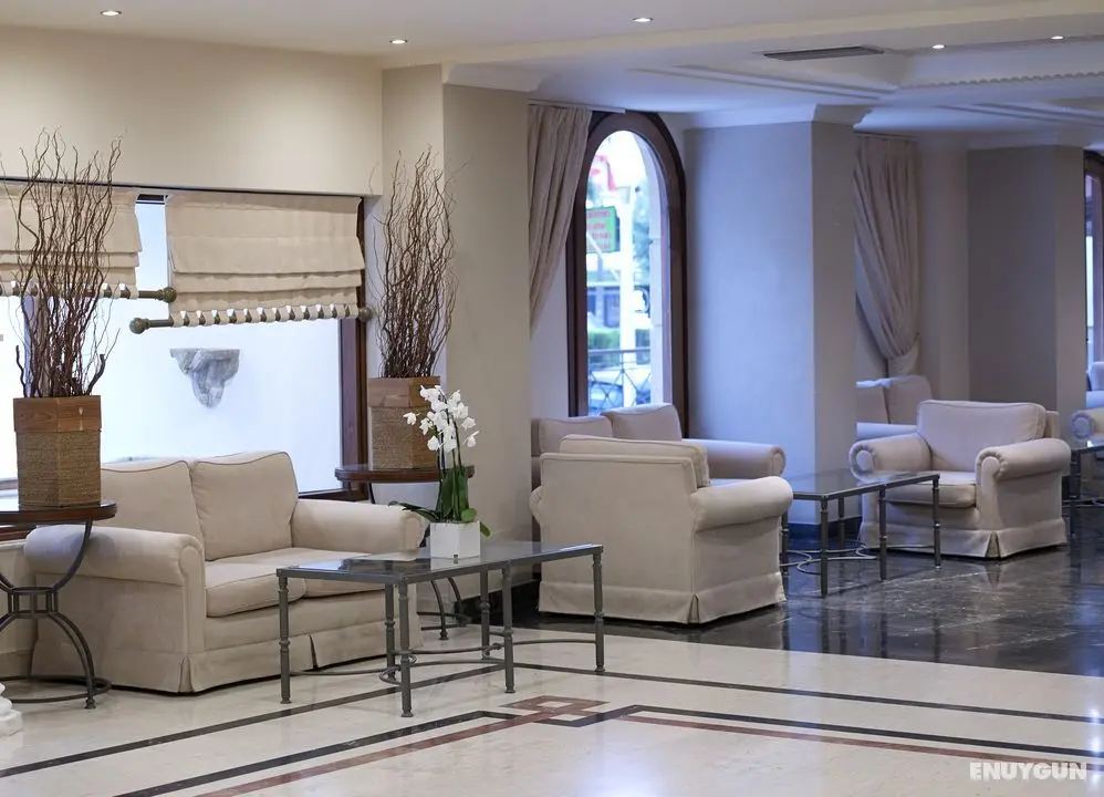 Mitsis Petit Palais Beach Hotel - Lobi