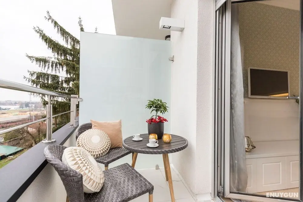 MM House - Adults Only - Oda Düzeni