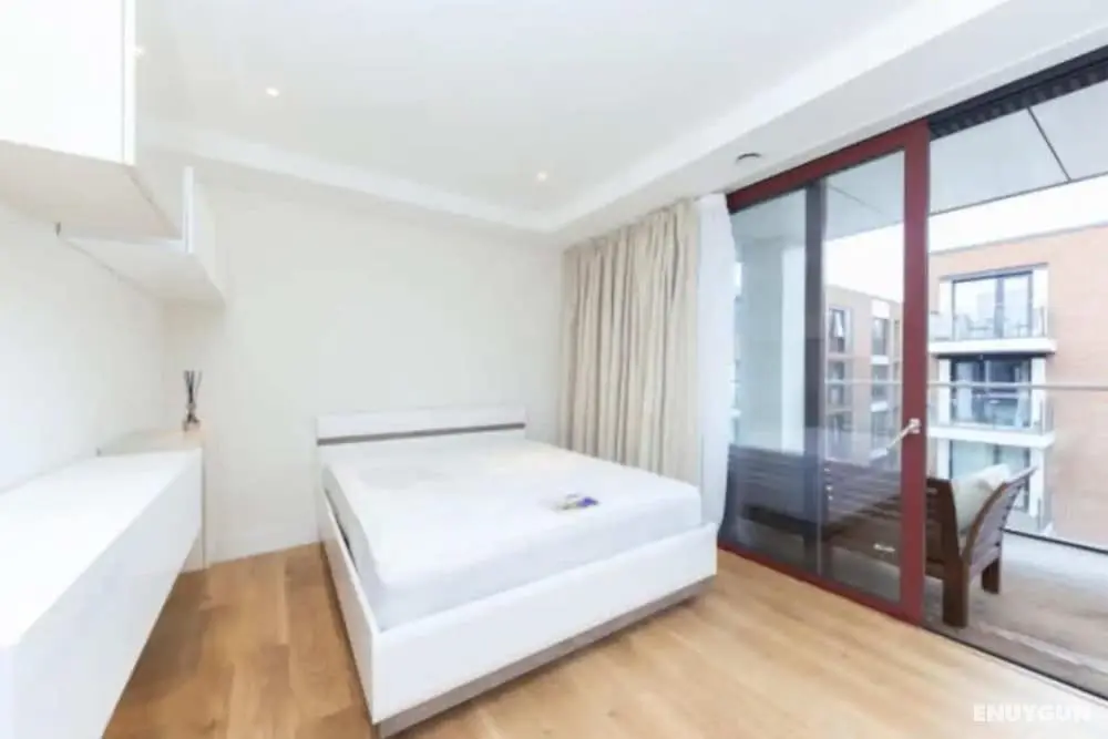 Modern 1 Bedroom Apartment With Balcony in Earlsfield - Oda
