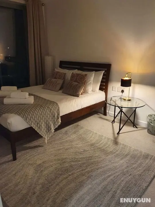 Modern 1 Bedroom Apartment Near Canary Wharf With Balcony - Oda