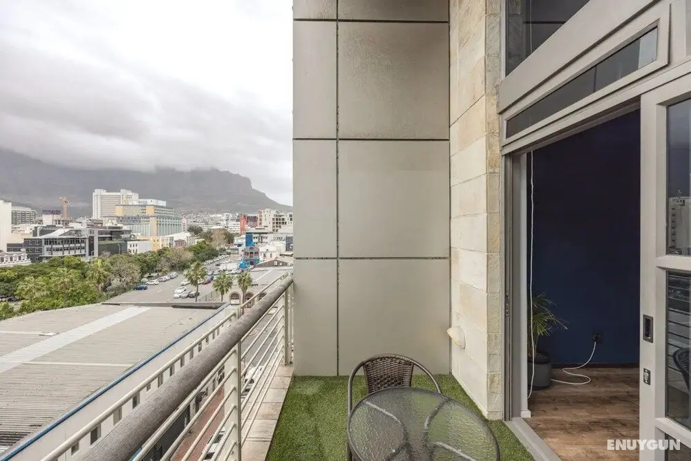Modern 1 Bedroom in De Waterkant With Table Mountain Views - Dış Mekan