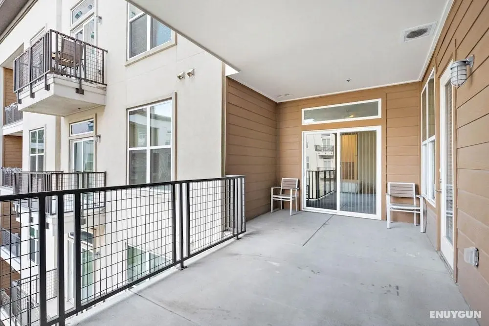 Modern 2BR Apartment Downtown Location - Oda