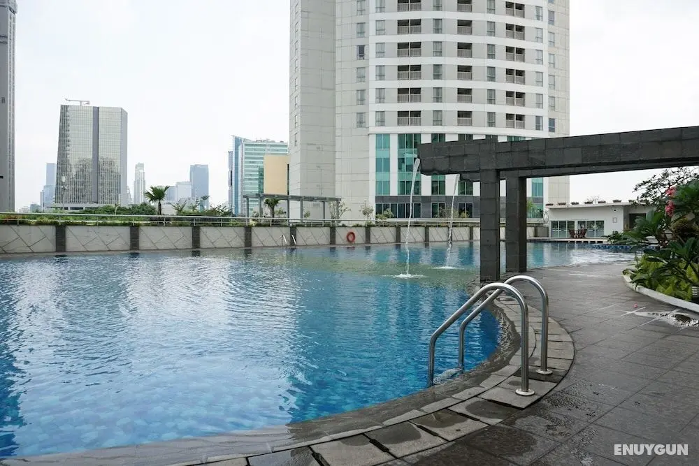 Modern 2BR at The Wave Epicentrum Apartment near Kuningan - Dış Mekan