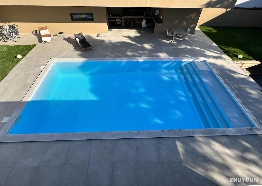 Modern 4-bed Villa 4K Beach 30k Lisbon - Havuz