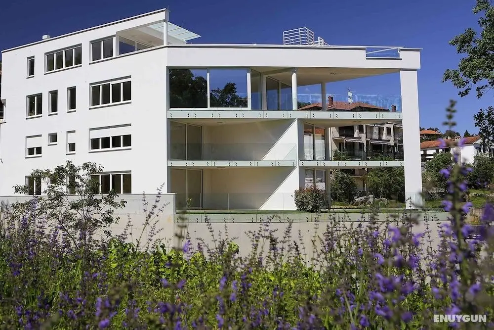 Modern apartment near the sea - Öne Çıkan Resim