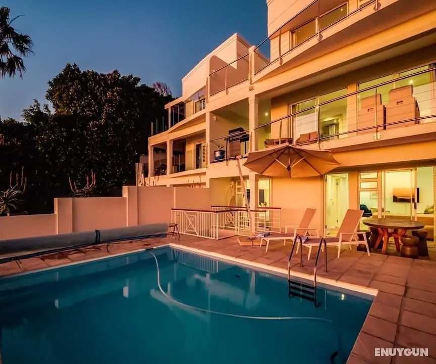 Modern Camps Bay Villa With Sea Views and Private Pool A on the Bay - Öne Çıkan Resim
