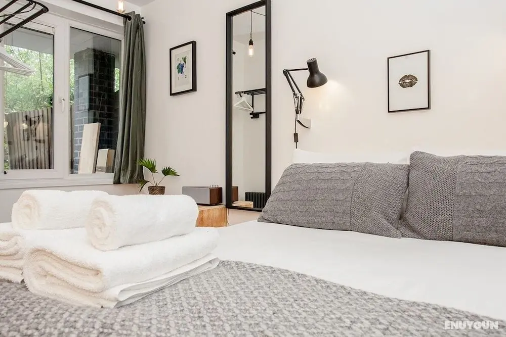 Modern Central 1 Bed in Clerkenwell - sleeps 4 - Oda