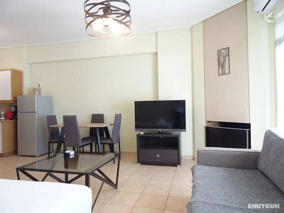 Modern Central Apartment with View - Öne Çıkan Resim