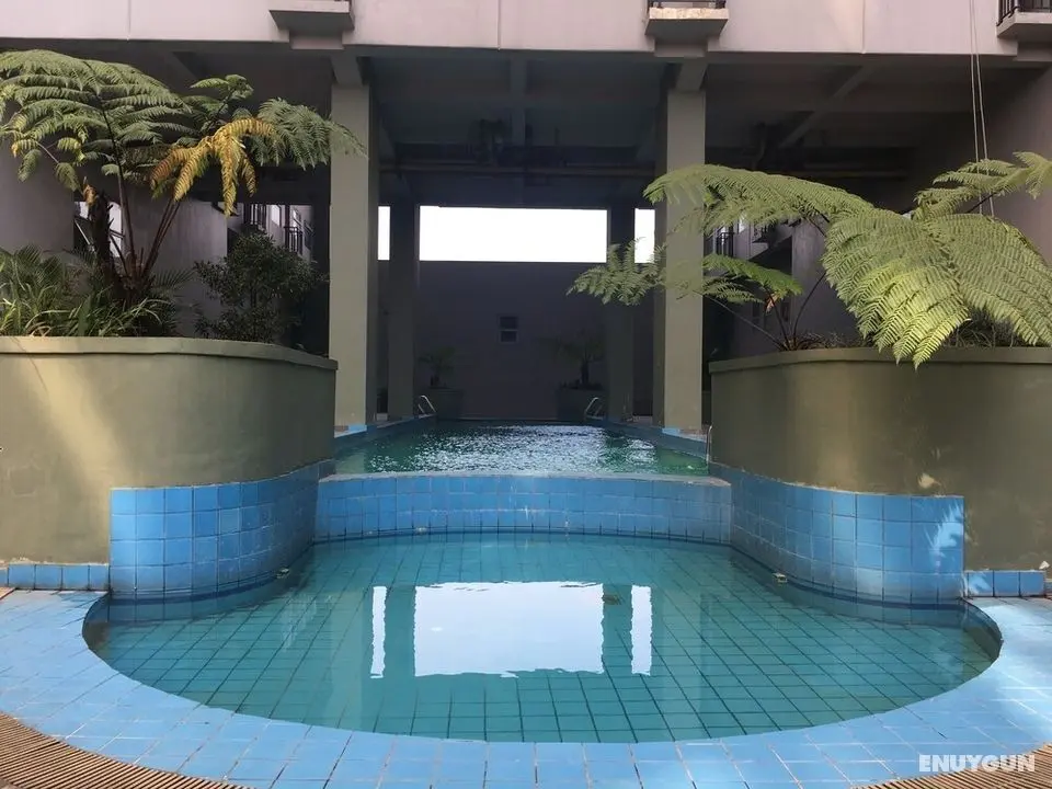 Modern Chic Studio Room at Grand Asia Afrika Apartment - Dış Mekan