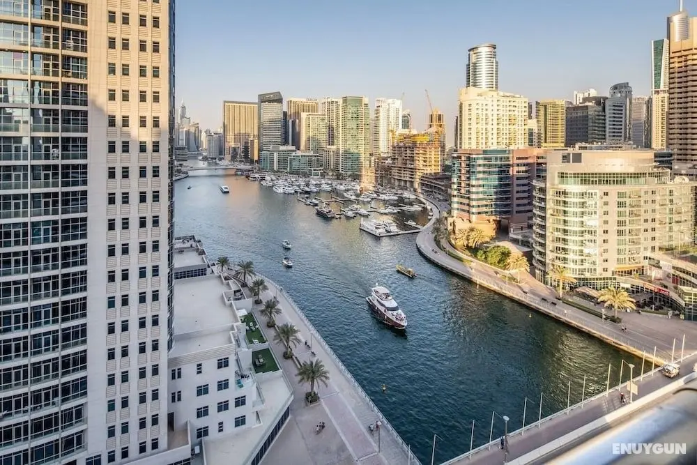 Modern & Classy 1BR Overlooking Marina! - İç Mekan