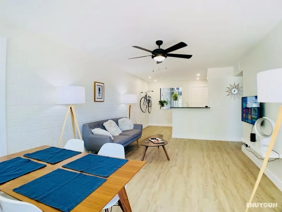 Modern Contemporary OT Scottsdale W-Pool - Öne Çıkan Resim