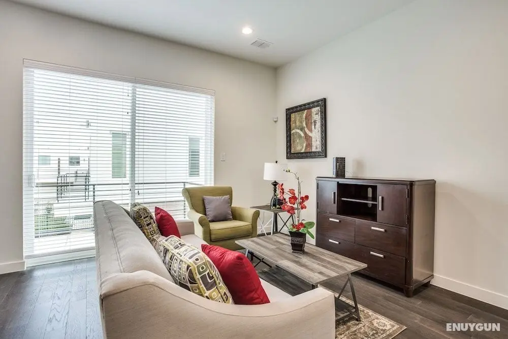 Modern Dallas TownHome 2 BR fully furnis - Öne Çıkan Resim