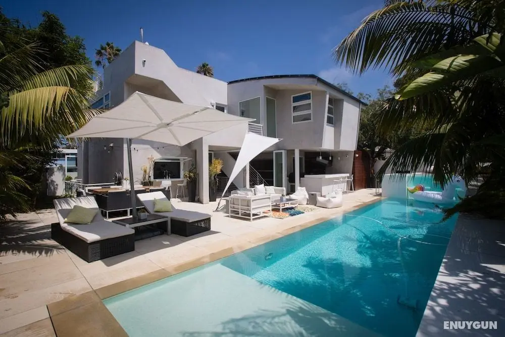 Modern Del Mar Beach Home - Öne Çıkan Resim