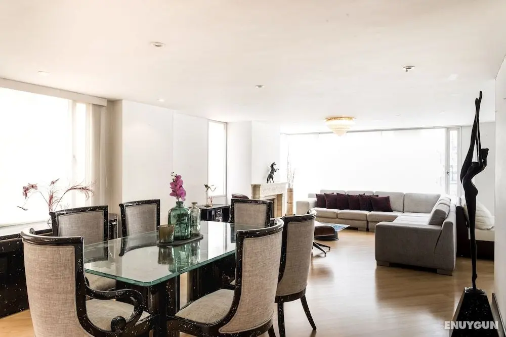 Modern Designer Flat By NOMAD GURU - Öne Çıkan Resim
