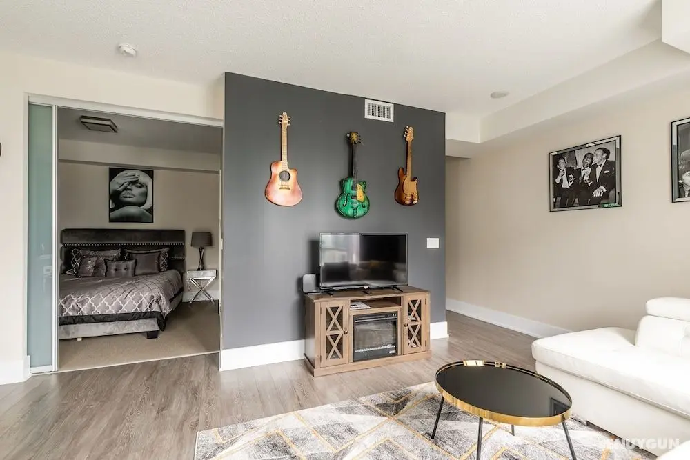 Modern Downtown Apartment - Öne Çıkan Resim
