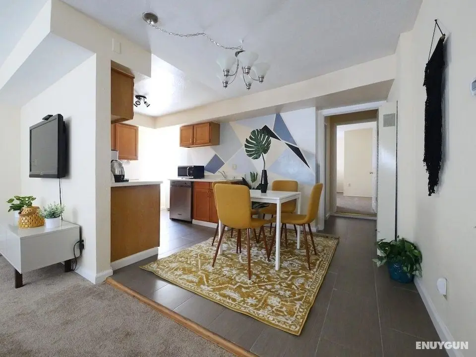 Modern, Exquisite 2-bedroom Home in Lafayette - Oda