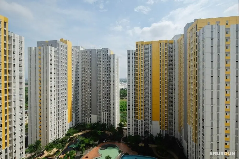 Modern and Full Parquette @ Studio Springlake Summarecon Apartment - Dış Mekan