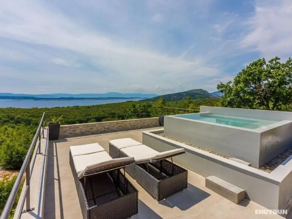 Modern Holiday Home at Crikvenica With Sea View - Öne Çıkan Resim