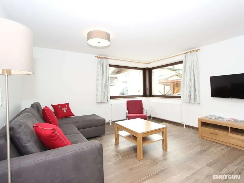 Modern Holiday Home in Fieberbrunn With Sauna - Öne Çıkan Resim