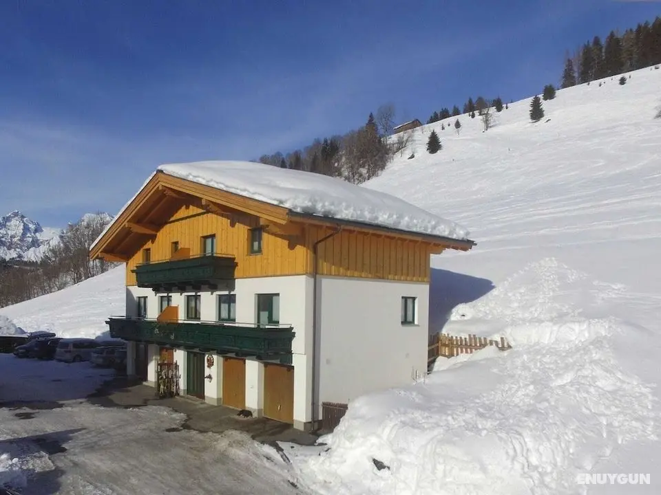 Modern Holiday Home in Maria Alm Near Ski Area - Öne Çıkan Resim