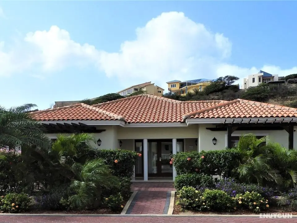 Modern Holiday Home Near Mambo Beach in Willemstad - Öne Çıkan Resim