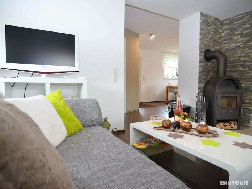 Modern Holiday Home in Schwarzhausen Near Forest - Öne Çıkan Resim