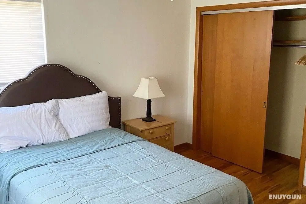 Modern, Homey 2-bedroom in Toledo - Oda