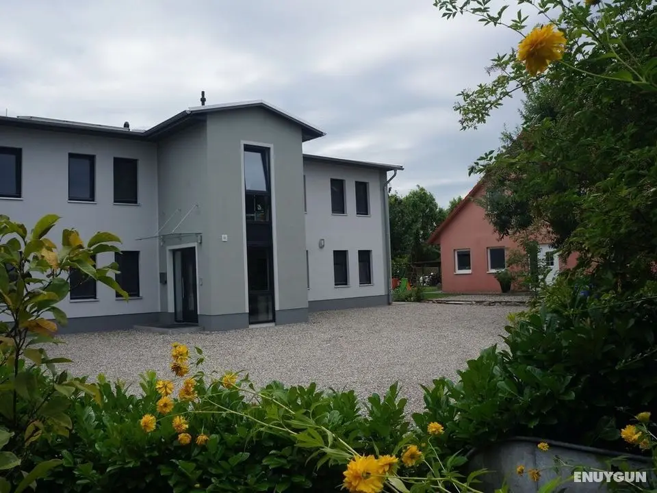 Modern Villa in Malchow With Garden - Dış Mekan