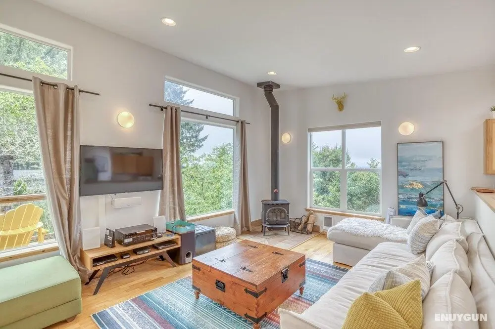 Modern Manzanita Retreat - Öne Çıkan Resim