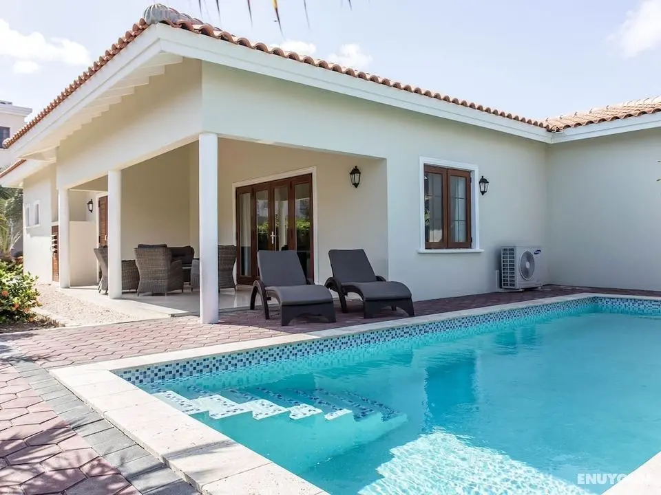Modern Villa Near the Beach of Mambo With Private Pool - Öne Çıkan Resim