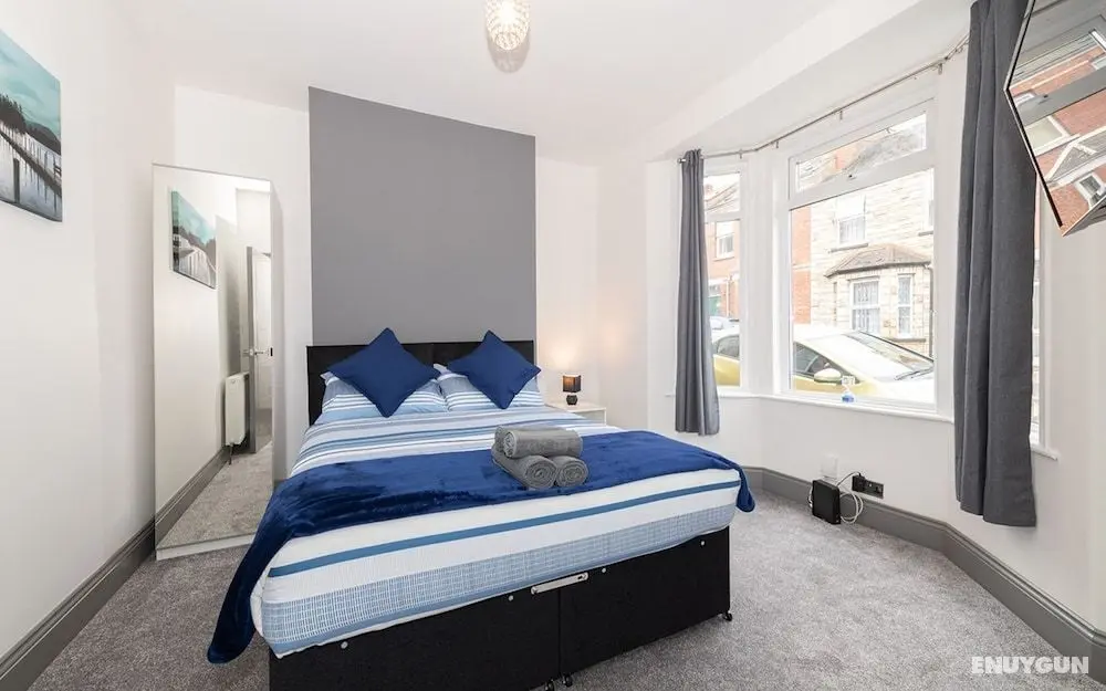 Modern Refurbished Home In Exeter - Öne Çıkan Resim