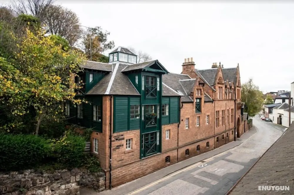 Modern Scottish Apt. Next to Royal Mile w/ Parking - Öne Çıkan Resim