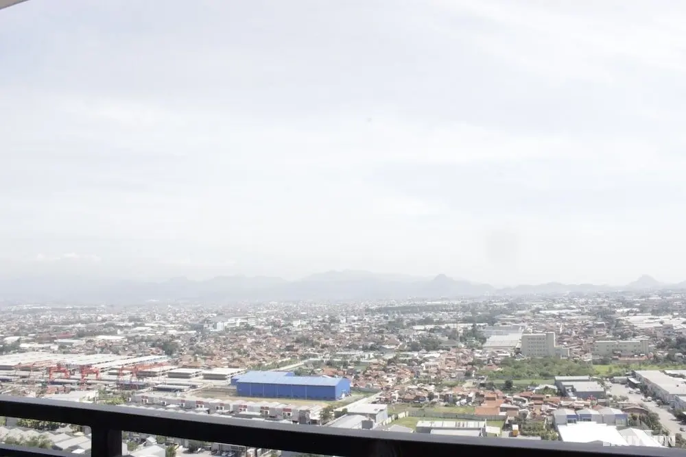Modern & Spacious 1BR at Mekarwangi Square Apartment - Oda Manzaraları