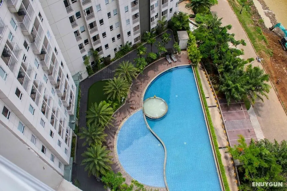 Modern And Spacious Studio Apartment At Mustika Golf Residence - Konum Öne Çıkanlar