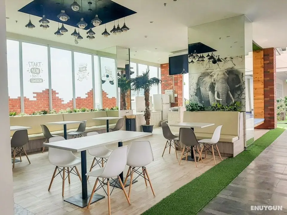 Modern Studio Apartment at B Residence - Lobi