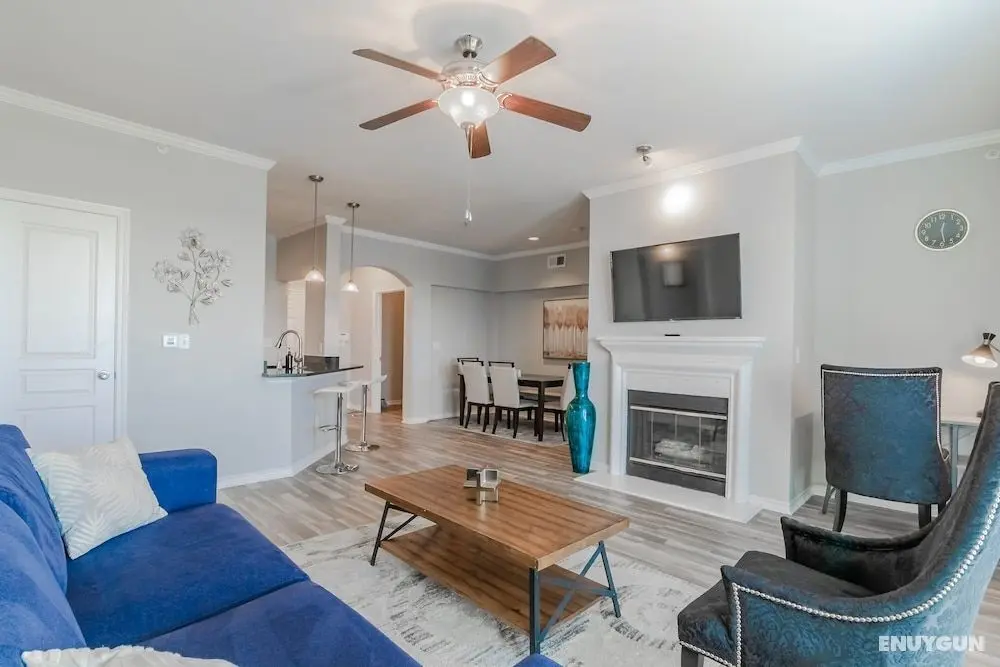 Modern Uptown Dallas Stay by Amyfinehouse - Öne Çıkan Resim
