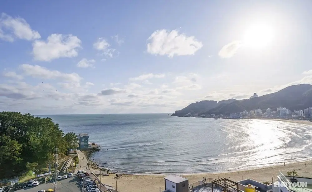 Hotel Moment SongJeong - Dış Mekanlar