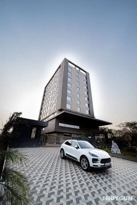 The Monarch at Chakan MIDC - Pune - Öne Çıkan Resim