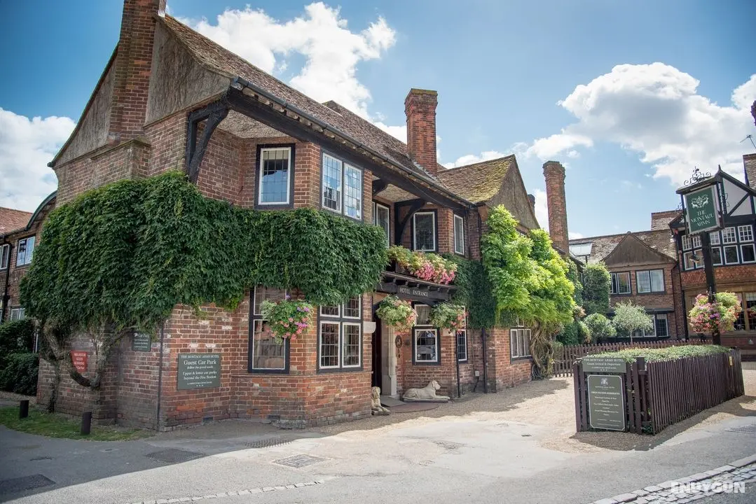 The Montagu Arms - Öne Çıkan Resim