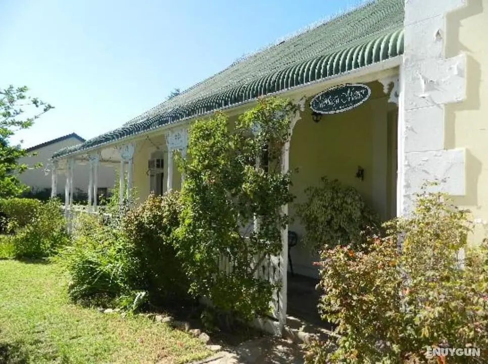 Montagu Manor - Dış Mekanlar