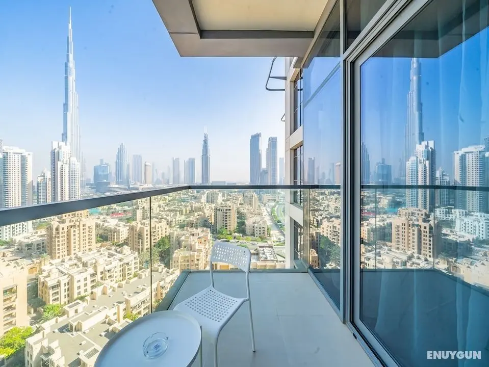 Monty - Glamorous Apt With Balcony Facing Burj Khalifa - Oda Düzeni