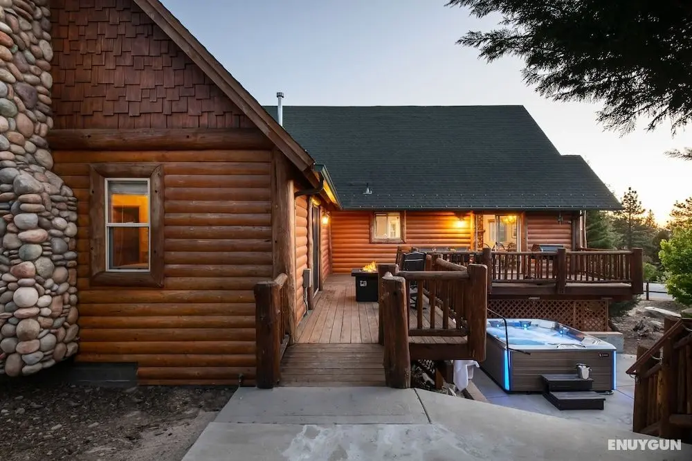 Moonridge by Avantstay Cozy Big Bear Cabin w/ Hot Tub, Game Room & Large Balcony - Öne Çıkan Resim
