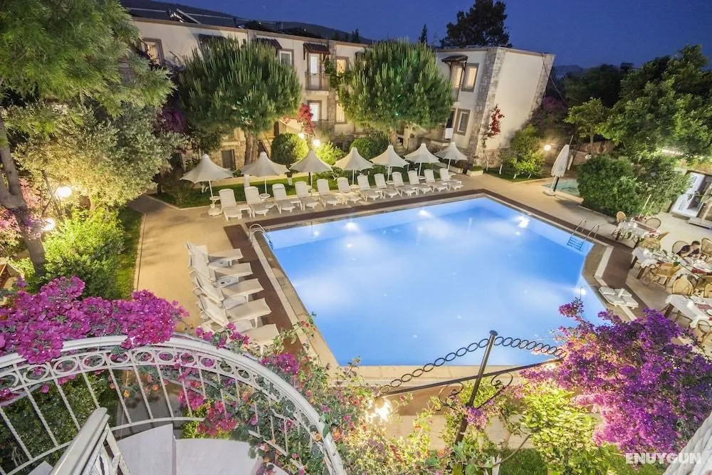 Moonshine Hotel & Suites - Öne Çıkan Resim