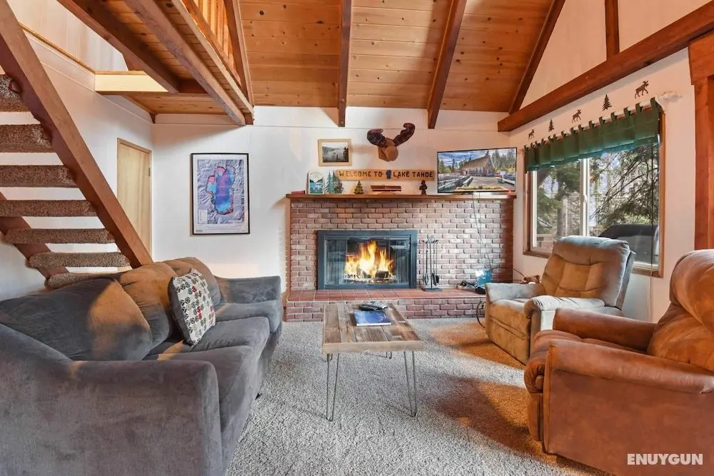 Moose Cabin at Carnelian Bay - Öne Çıkan Resim