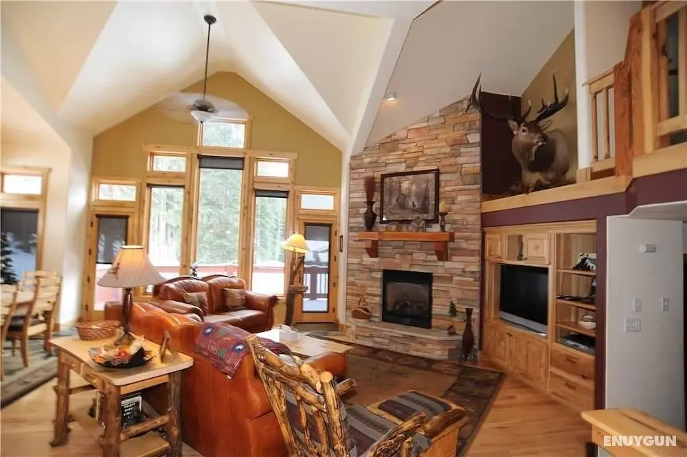 Moose Meadow Retreat Private Home with Hot Tub - Öne Çıkan Resim