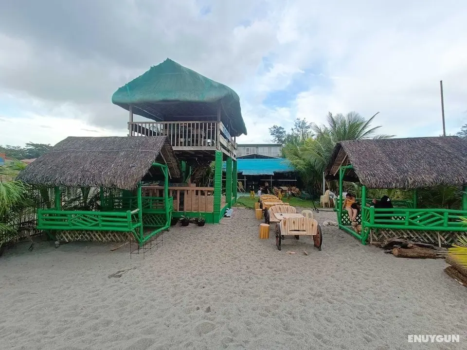 MOPE Beach Resort - Plaj