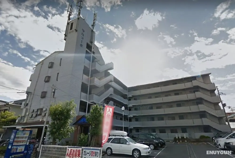 Moriguchi Apartment - Otopark