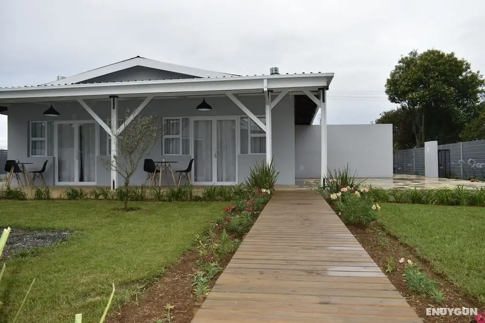 Mosswood Bed & Breakfast - Dış Mekan